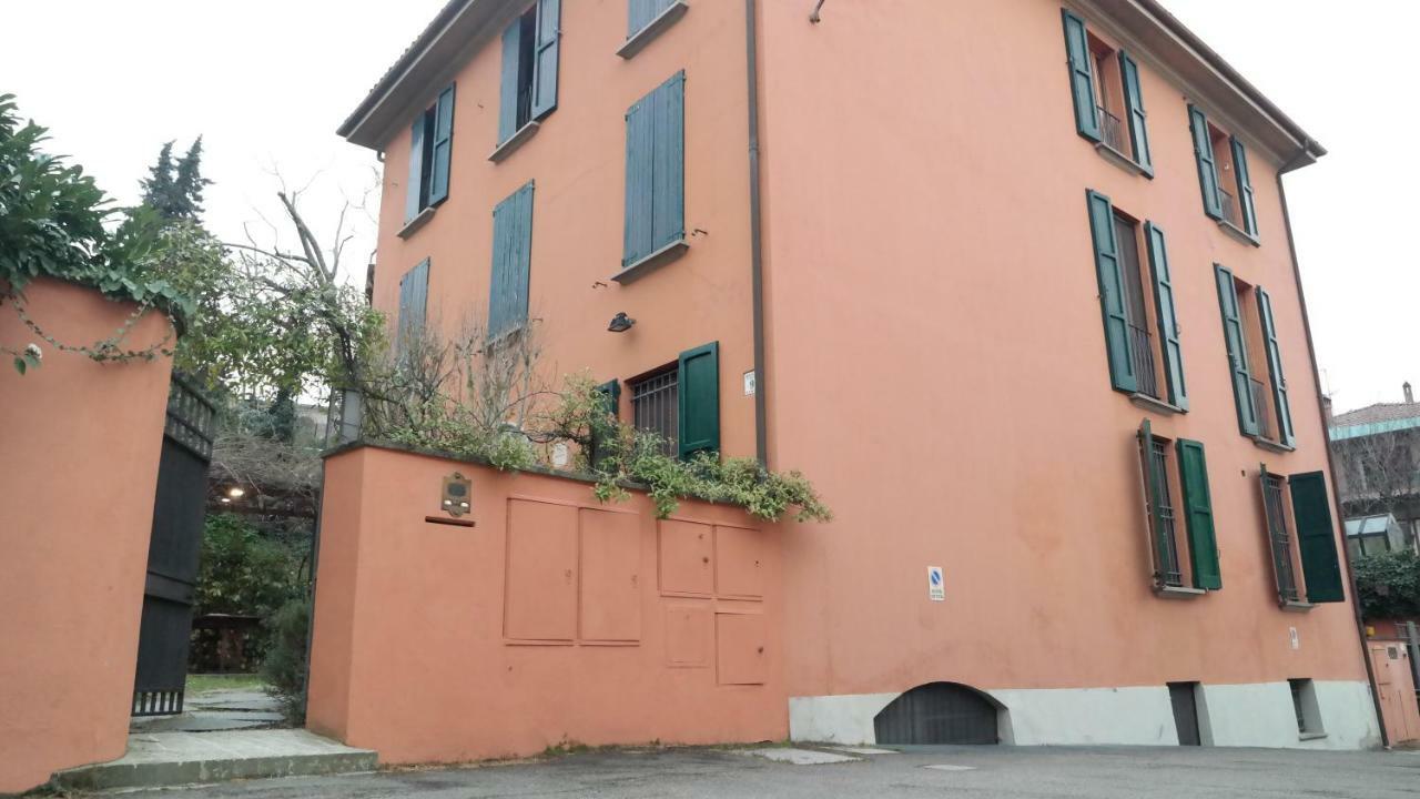 All' Ombra Del Portico Bologna Exterior photo